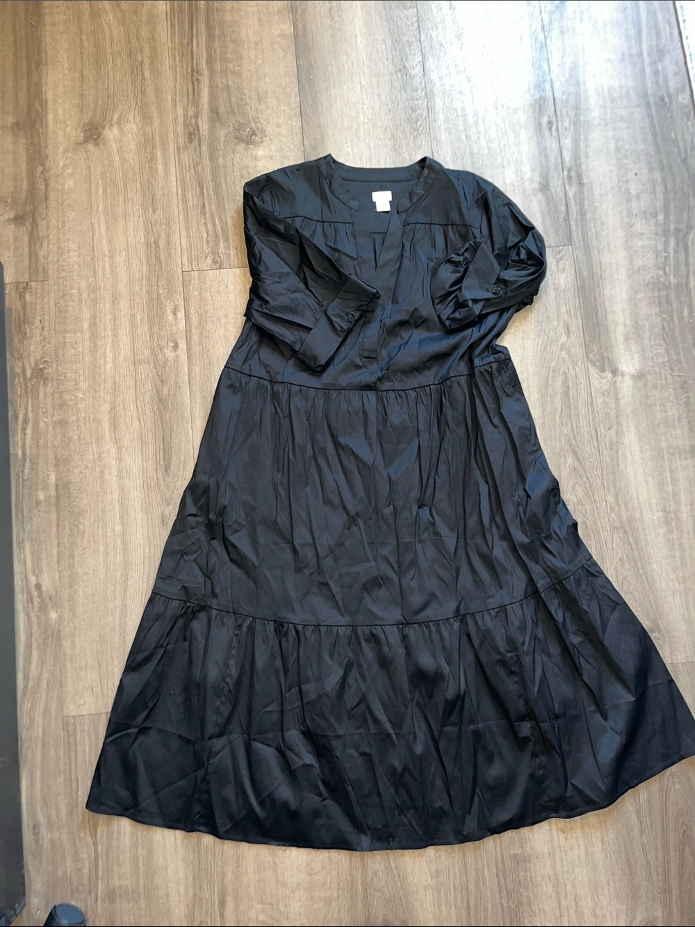 Black Tiered V-Neck Midi Dress - Women